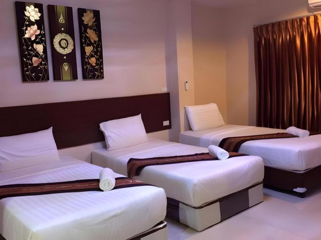 Le Parc Wangnang Hotel Пхитсанулок Экстерьер фото
