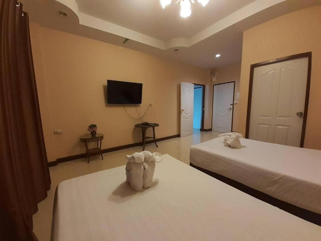 Le Parc Wangnang Hotel Пхитсанулок Экстерьер фото