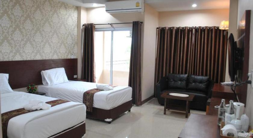 Le Parc Wangnang Hotel Пхитсанулок Экстерьер фото